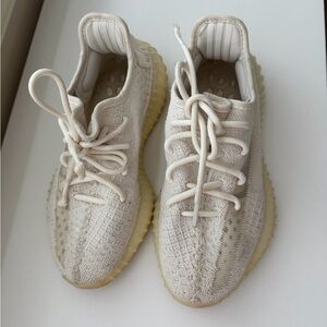 Adidas Yeezy Boost 350 V2 Cream White 5Y Kids Sneakers Preowned